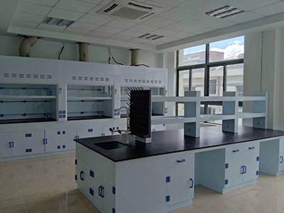 實驗臺廠家：中央實驗臺和實驗邊臺有何區(qū)別？ 